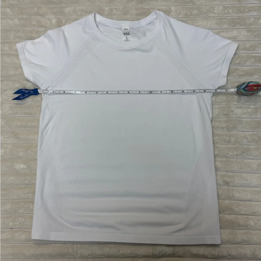 ⚡️3/$20⚡️DSG: Girls White Short Sleeve Seamless Athletic Top, Size L (14)